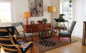 Comfortable Artistic House Welcomes You!